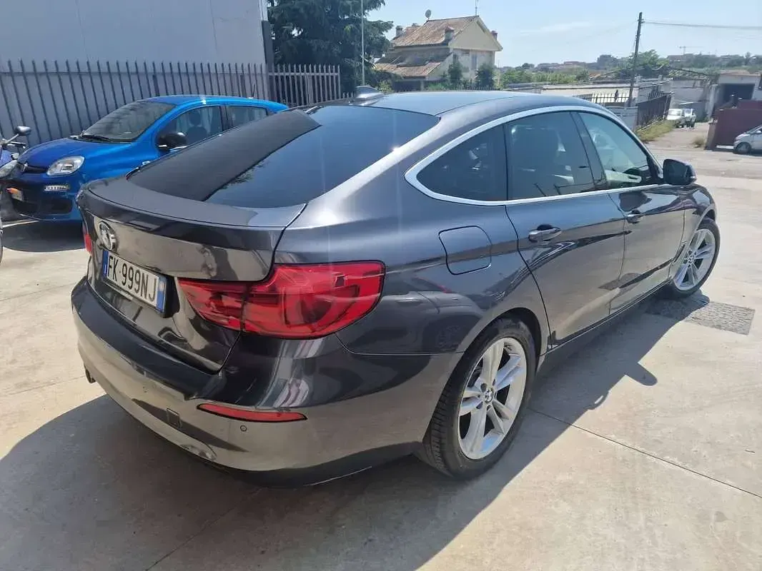 Usata BMW 320 190 CV (139 kW) 2017 Grigio Berlina