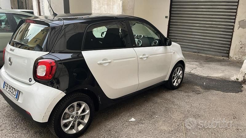 Usata Smart ForFour 2016 Bianco Utilitaria