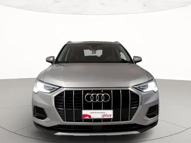 Usata Audi Q3 Advanced 150 CV (110 kW) 2019 Argento fioretto metallizzato SUV