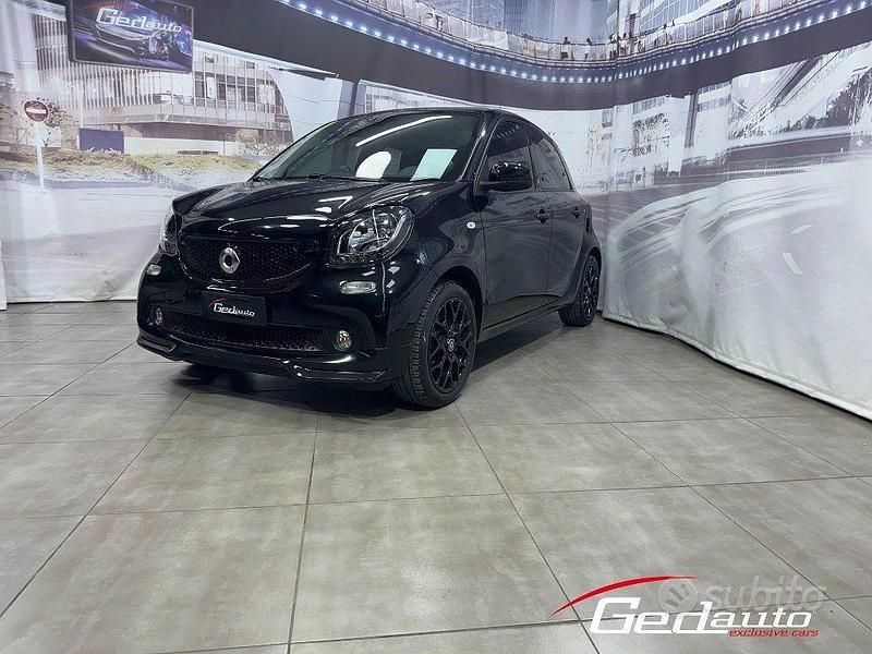 Usata Smart ForFour Superpassion 71 CV (52 kW) 2019 Nero(met.) Utilitaria