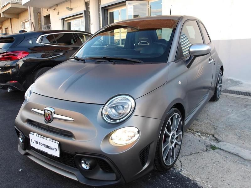 Usata Abarth 595 Turismo 165 CV (121 kW) 2018 Giallo SUV
