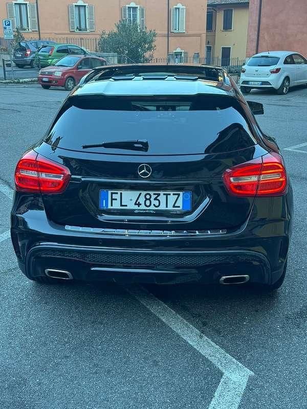 Usata Mercedes GLA220 177 CV (130 kW) 2017 SUV