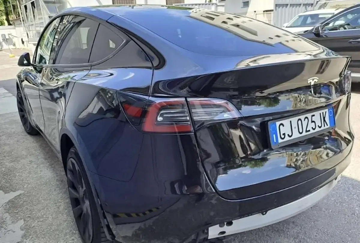 Usata Tesla Model Y 152 kW (208 CV) 2022 Nero SUV