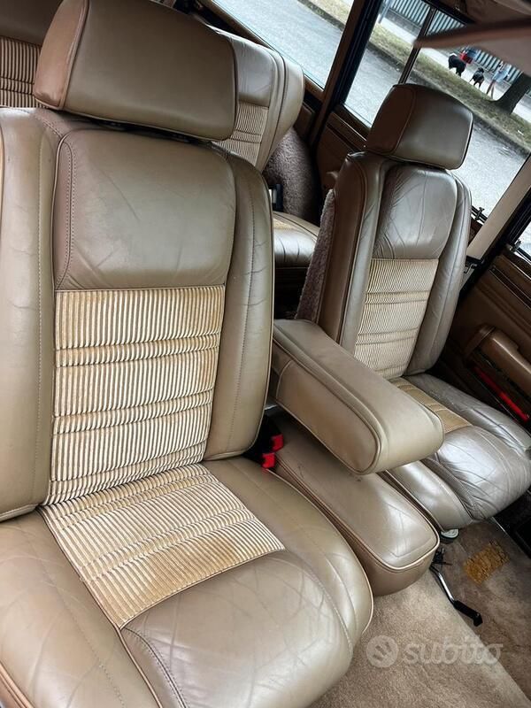Usata Jeep Wagoneer 165 CV (121 kW) 1988 Rosso SUV