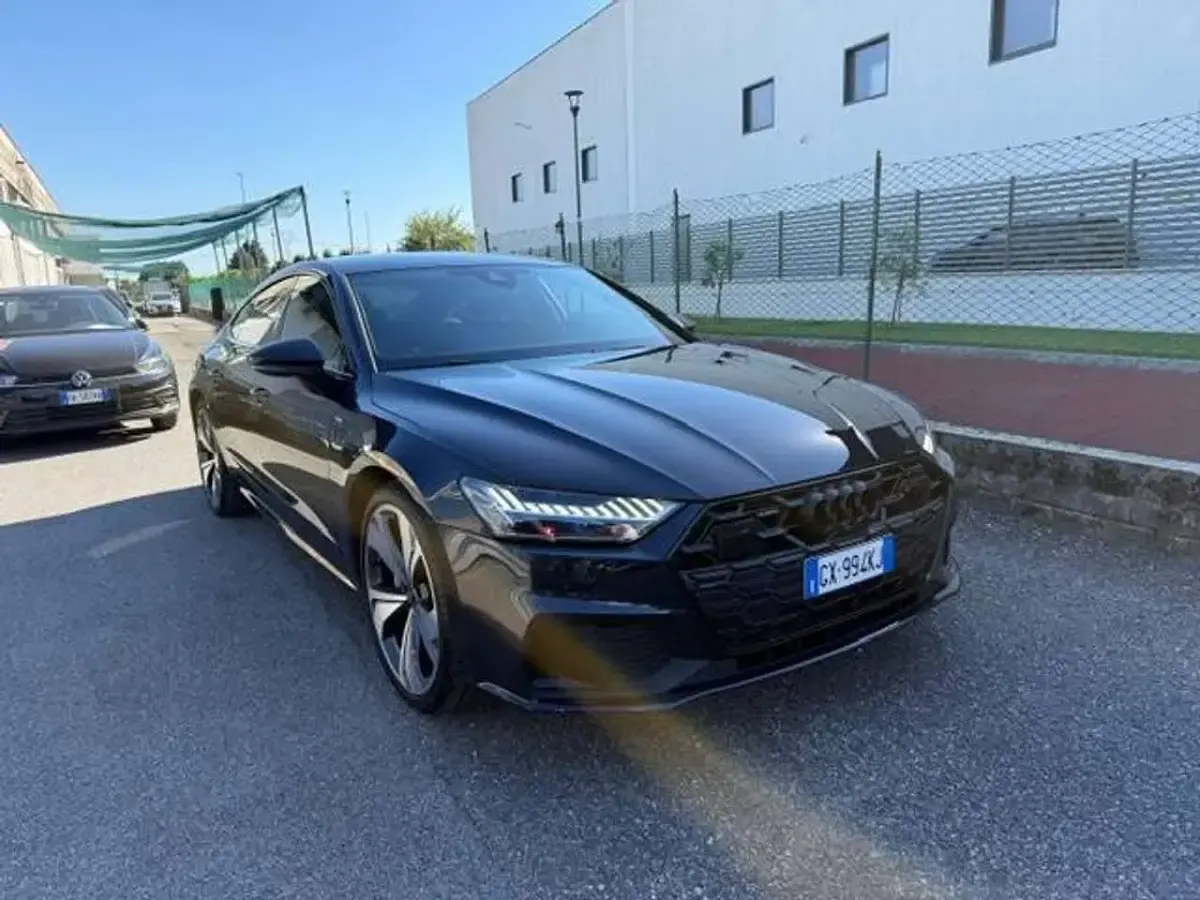 Usata Audi A7 S-Line 265 CV (194 kW) 2024 Blu firmamento metallizzato Berlina