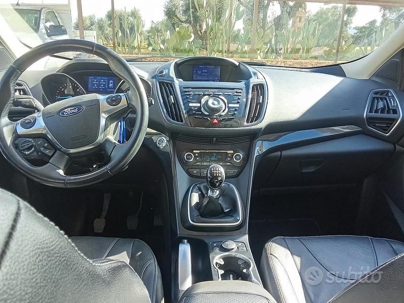Usata Ford Kuga Titanium 140 CV (102 kW) 2013 Bianco SUV