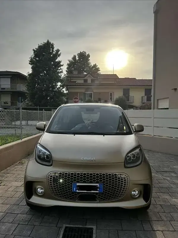Usata Smart ForTwo Coupé 41 kW (56 CV) 2023 Utilitaria