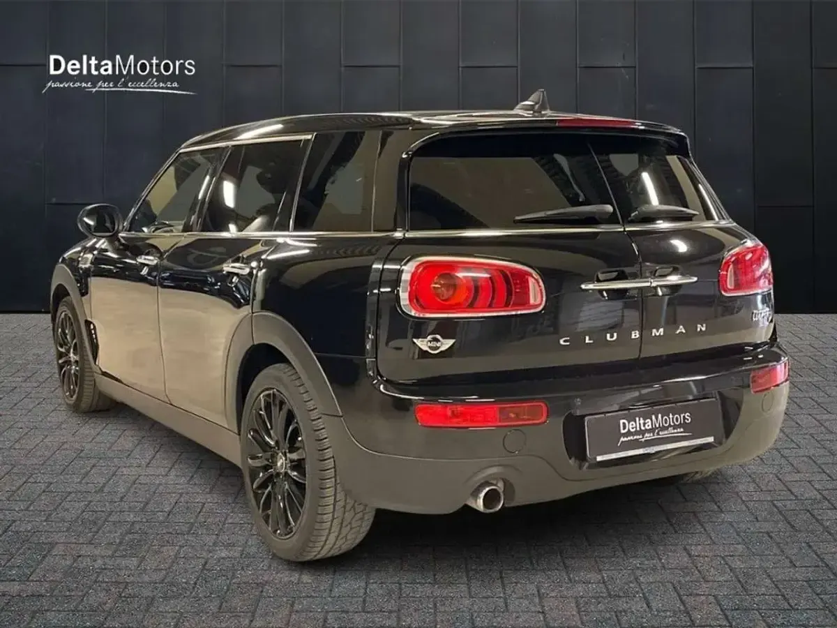 Usata Mini Cooper D 150 CV (110 kW) 2018 Nero Utilitaria