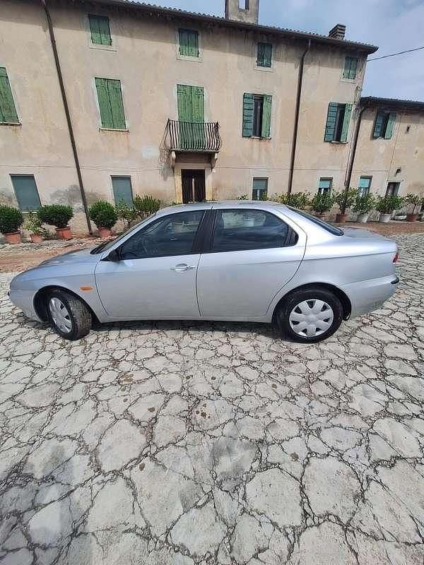 Usata Alfa Romeo 156 Distinctive 110 CV (80 kW) 2001 Berlina