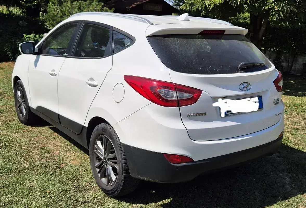 Usata Hyundai ix35 Xpossible 116 CV (85 kW) 2014 Bianco SUV