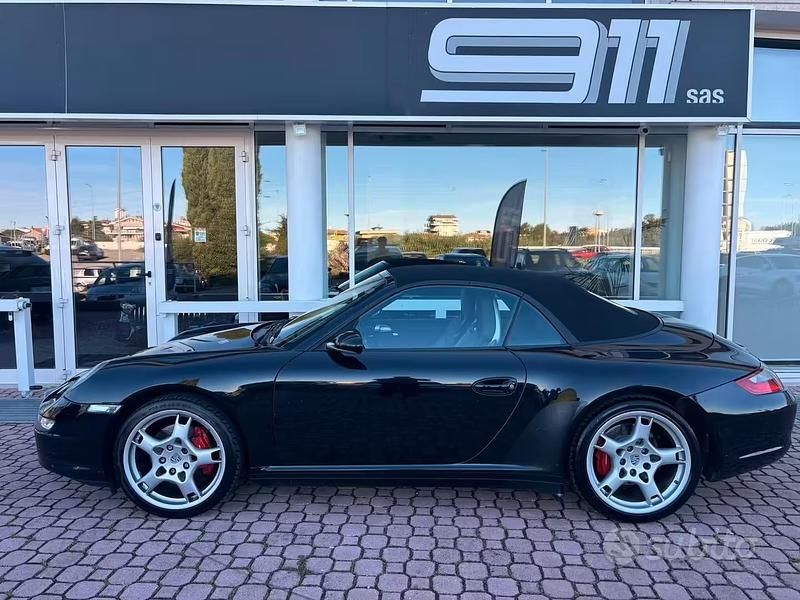 Usata Porsche 911 Carrera 4S Cabriolet 355 CV (261 kW) 2007 Nero jet metallizato Cabrio