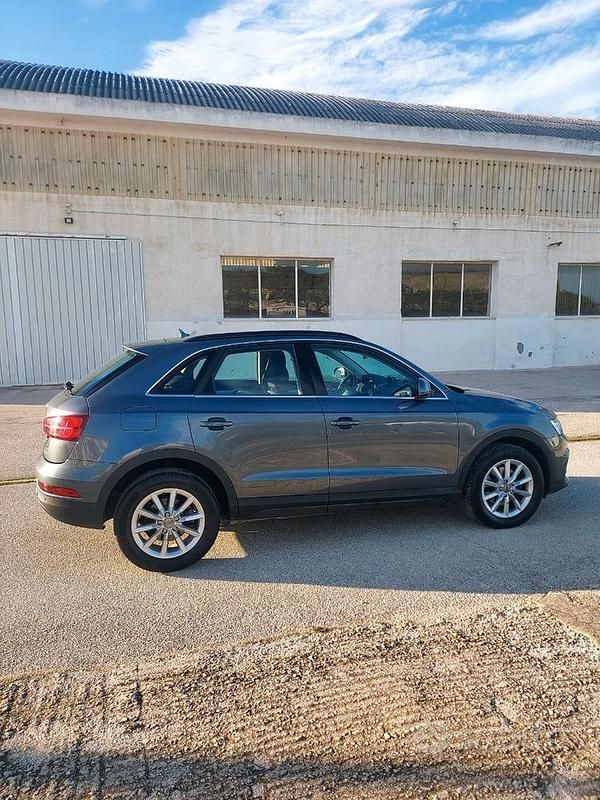 Usata Audi Q3 Business 150 CV (110 kW) 2016 Grigio SUV