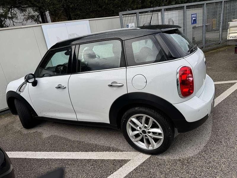 Usata Mini Cooper D Countryman 111 CV (81 kW) 2011 Bianco SUV