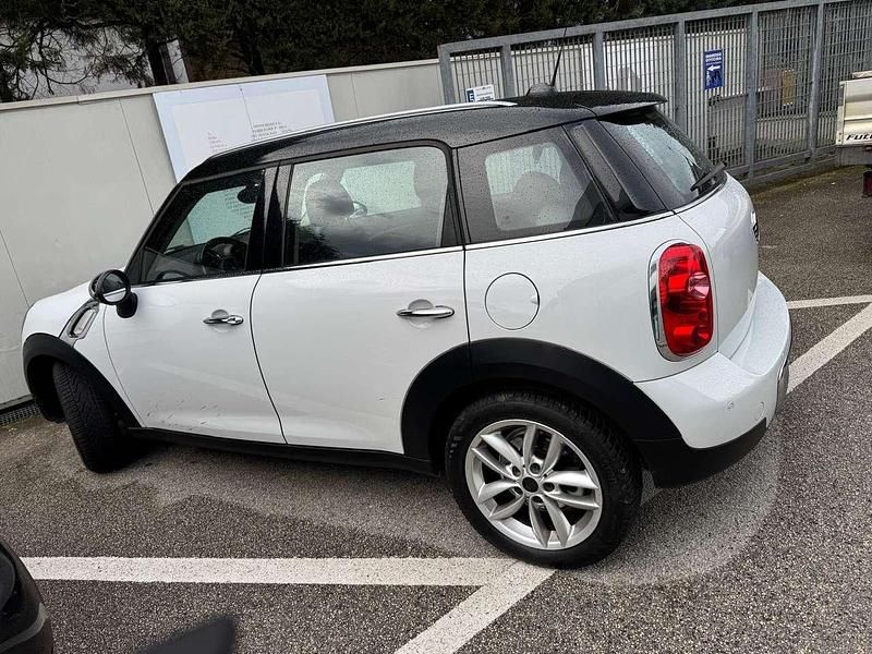 Usata Mini Cooper D Countryman 111 CV (81 kW) 2011 Bianco SUV
