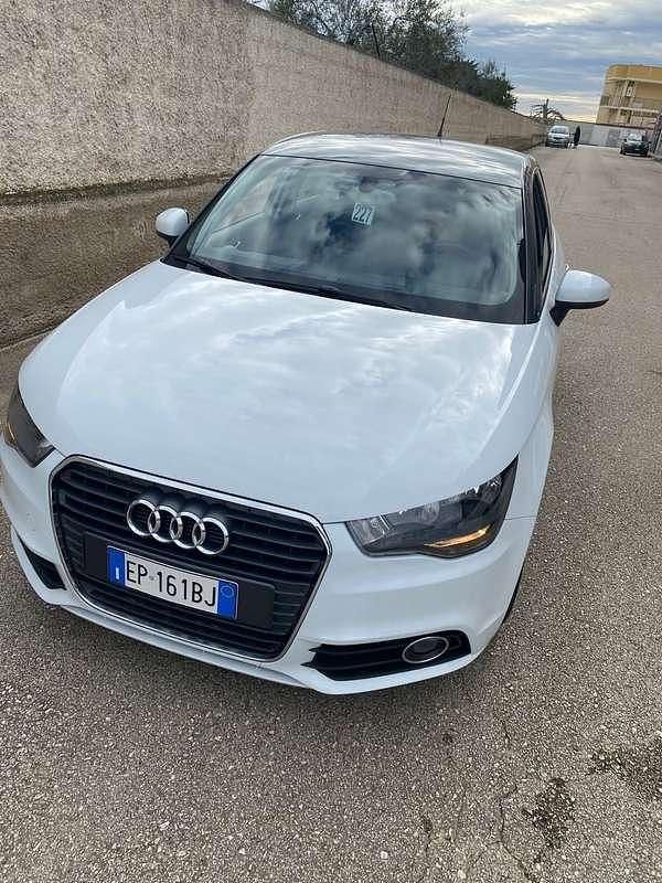 Usata Audi A1 Attraction 90 CV (66 kW) 2012 Utilitaria