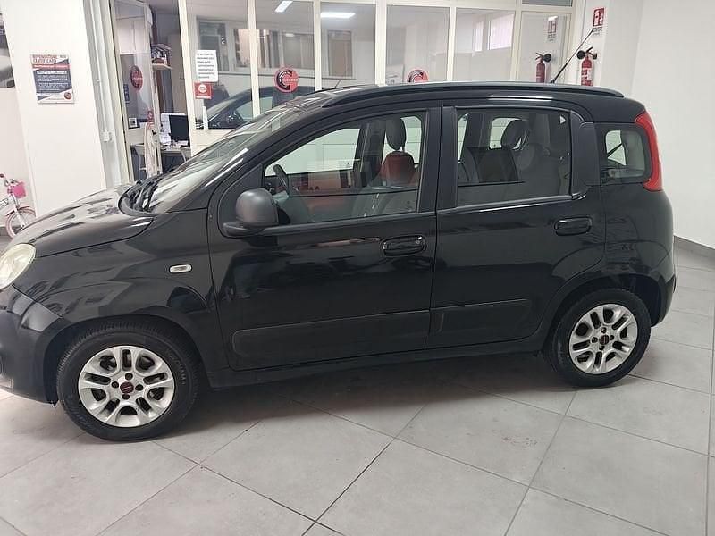 Usata Fiat Panda Lounge 75 CV (55 kW) 2012 Nero Utilitaria