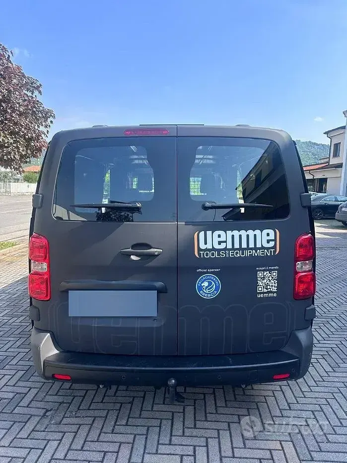 Usata Citroën Jumpy 144 CV (105 kW) 2024 Nero Monovolume