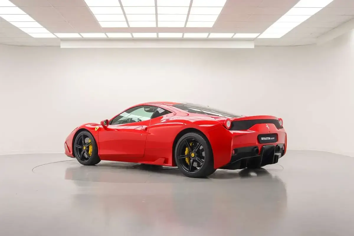 Usata Ferrari 458 600 CV (441 kW) 2015 Rosso corsa Coupé