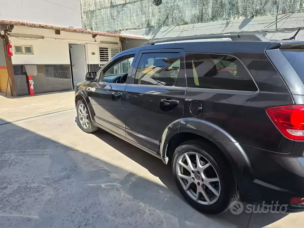 Usata Fiat Freemont 170 CV (125 kW) 2011 Nero SUV