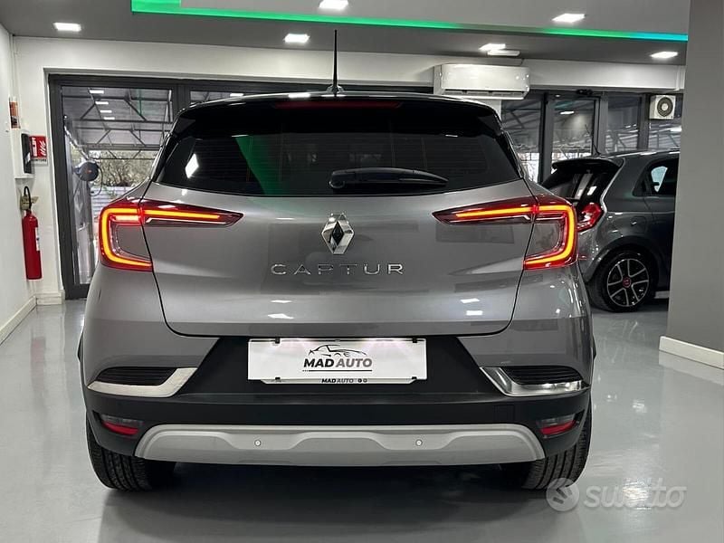 Gebraucht Renault Captur Techno 91 PS (66 kW) 2022 Schwarz SUV