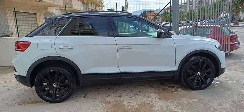 Usata VW T-Roc Edition 116 CV (85 kW) 2020 Bianco SUV