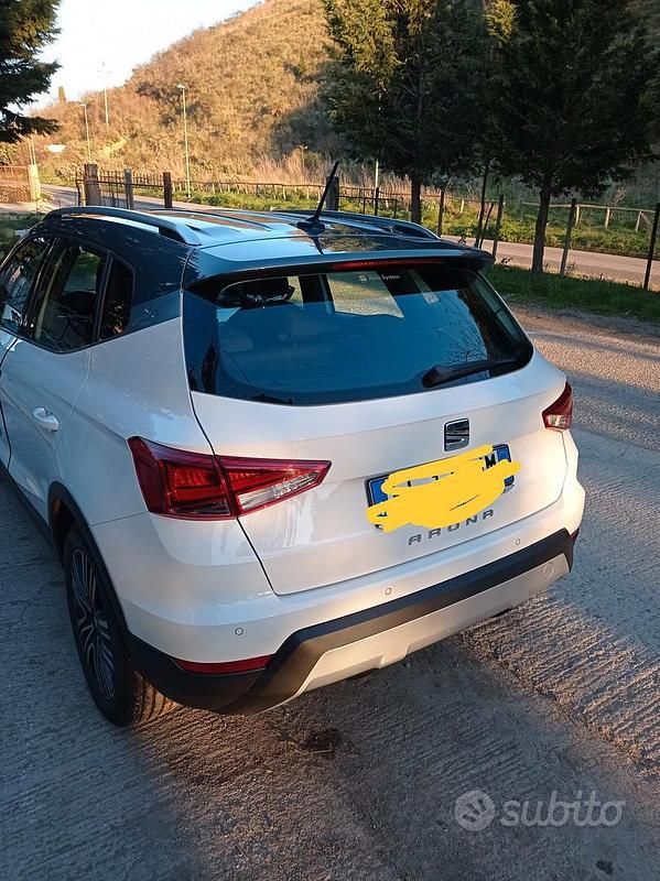 Usata Seat Arona 115 CV (84 kW) 2017 Bianco SUV