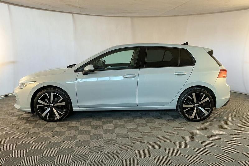 Usata VW Golf VIII Edition 116 CV (85 kW) 2024 Blu Berlina