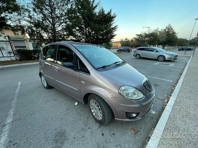 Usata Lancia Musa 95 CV (69 kW) 2013 Monovolume