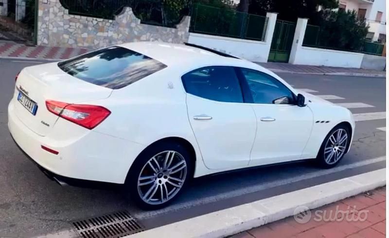 Usata Maserati Ghibli 330 CV (242 kW) 2015 Bianco Coupé
