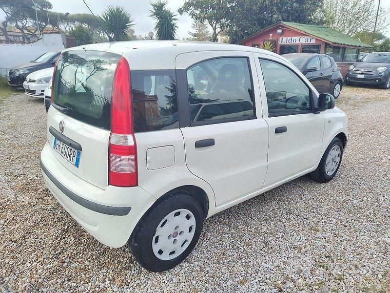 Usata Fiat Panda Active 69 CV (50 kW) 2011 Bianco Utilitaria