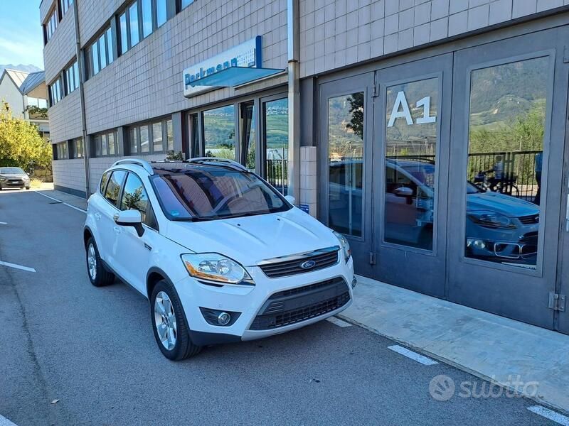 Usata Ford Kuga Titanium 163 CV (119 kW) 2011 Bianco SUV