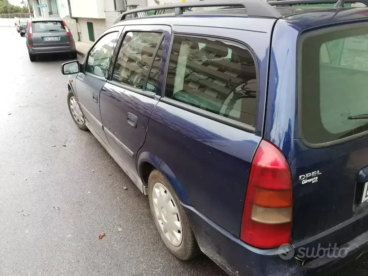 Usata Opel Astra 68 CV (50 kW) 1998 Station wagon