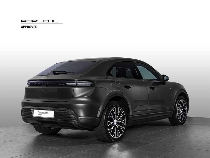 Usata Porsche Macan 300 kW (408 CV) 2024 Grigio vulcano SUV