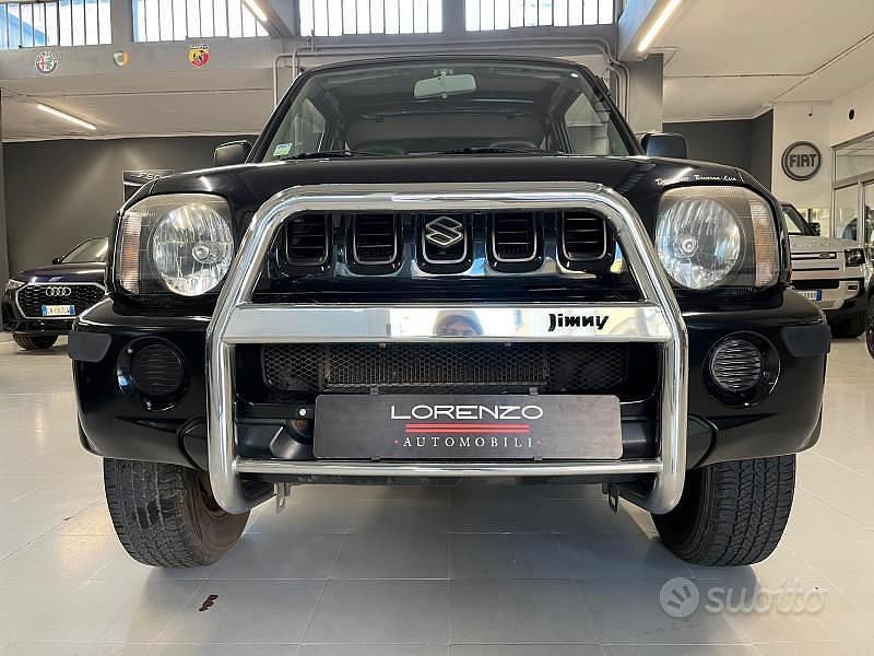 Usata Suzuki Jimny 80 CV (58 kW) 2002 Grigio SUV