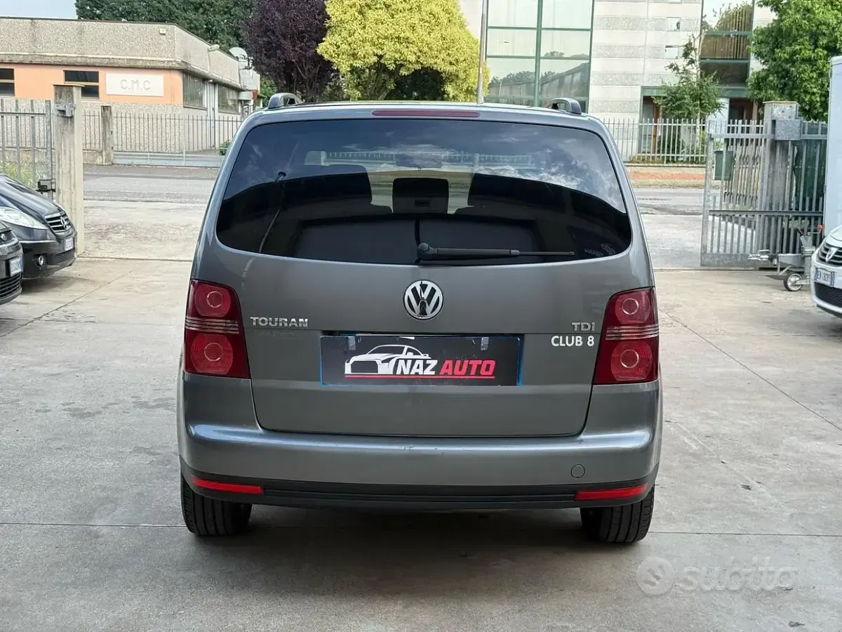 Usata VW Touran Highline 105 CV (77 kW) 2007 Grigio Monovolume