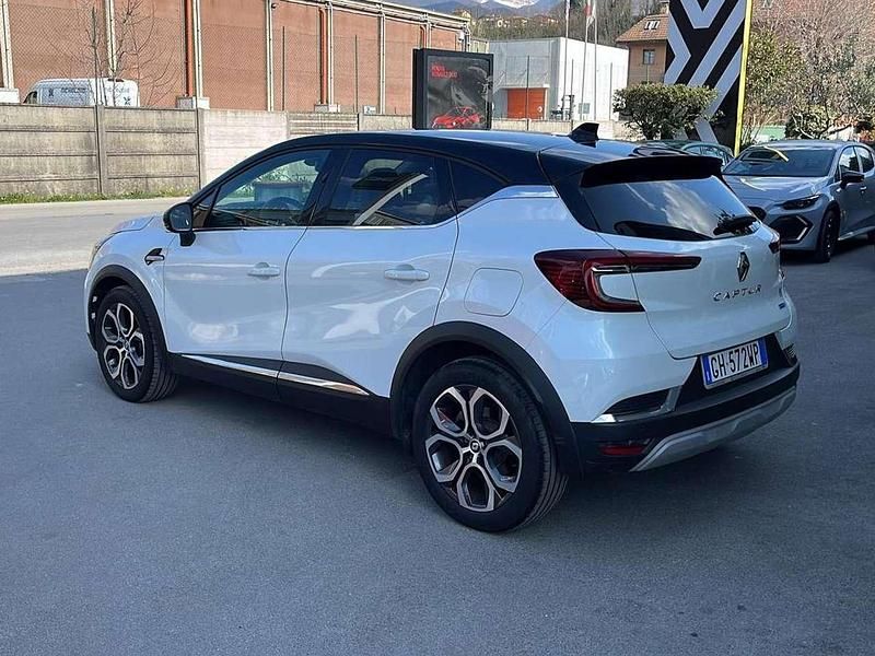 Usata Renault Captur Intens 92 CV (67 kW) 2022 Bianco SUV