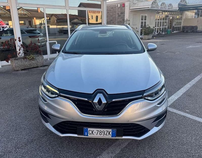 Usata Renault Mégane GrandTour Equilibre 116 CV (85 kW) 2022 Argento Station wagon