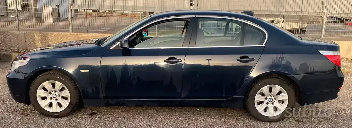 Usata BMW 525 Efficient Dynamics 197 CV (144 kW) 2009 Bluazzurro Berlina