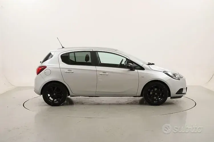 Usata Opel Corsa Edition 90 CV (66 kW) 2018 Grigio Utilitaria