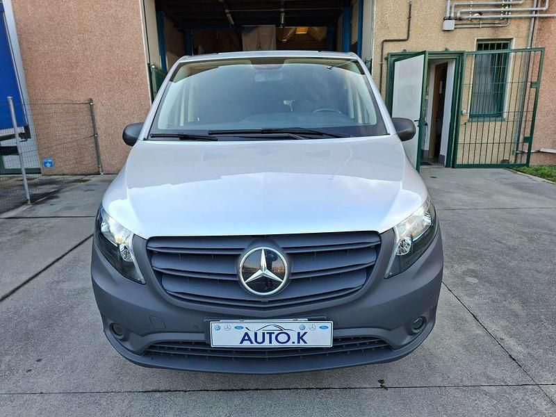 Usata Mercedes Vito 190 CV (139 kW) 2021 Grigio Furgone