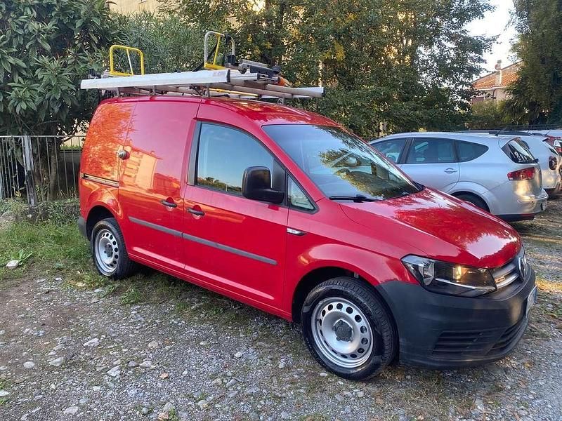 Usata VW Caddy 122 CV (89 kW) 2016 Rosso Monovolume