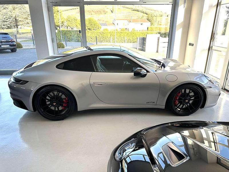 Usata Porsche 911 Carrera GTS 480 CV (353 kW) 2023 Argento gt Coupé