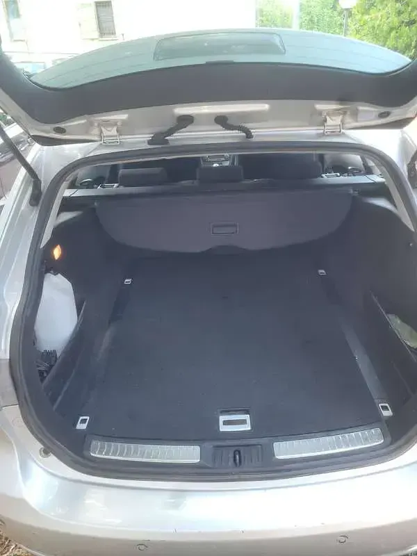 Usata Toyota Avensis Plus 126 CV (92 kW) 2009 Argento Station wagon