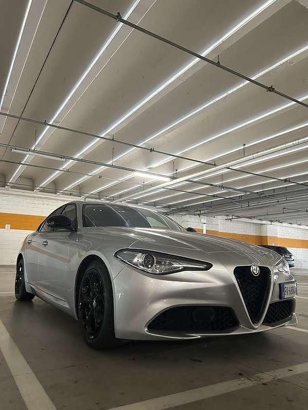 Usata Alfa Romeo Giulia Super 150 CV (110 kW) 2017 Berlina