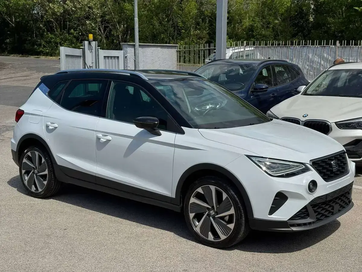 Usata Seat Arona FR 116 CV (85 kW) 2024 Bianco SUV