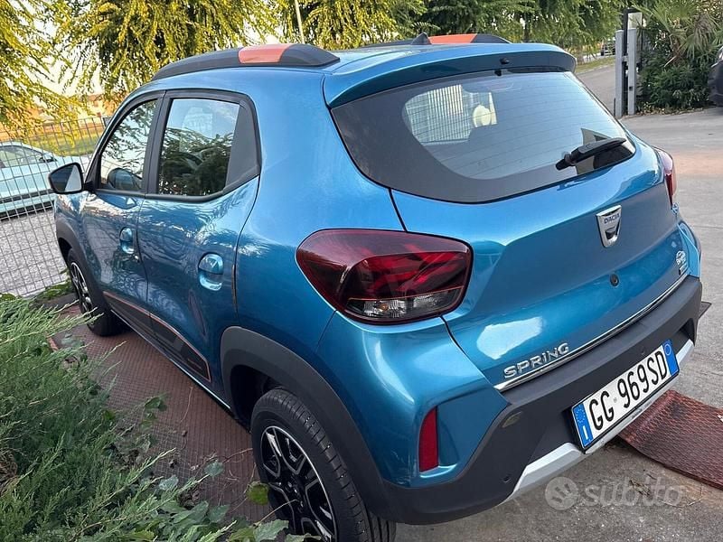 Blu Usata 2021 Dacia Spring Comfort Utilitaria | 8900 € (Cara) - Immagine 1/4