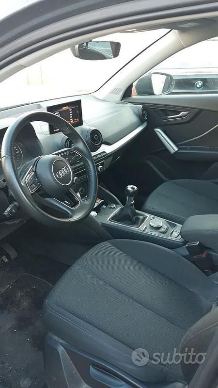 Usata Audi Q2 S-Line 116 CV (85 kW) 2022 Grigio SUV