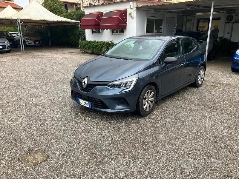 Usata Renault Clio V Life 91 CV (66 kW) 2023 Grigio Berlina