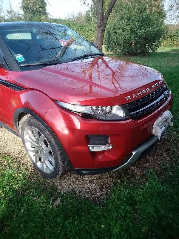 Usata Land Rover Range Rover evoque 150 CV (110 kW) 2015 Rosso SUV