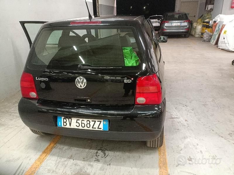 Usado VW Lupo 60 CV (44 kW) 2001 Negro Utilitario